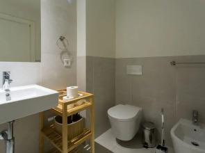 JOIVY Chic 1-bed flat, moments to Rato subway