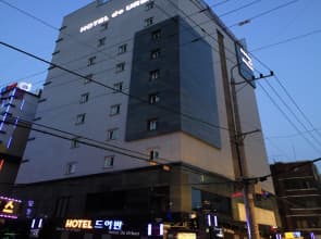 De Urban Hotel