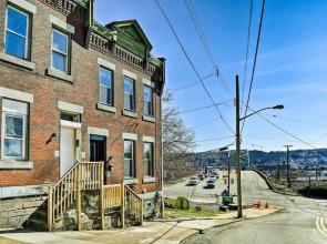 Pittsburgh Townhome: 1 Mi to Downtown