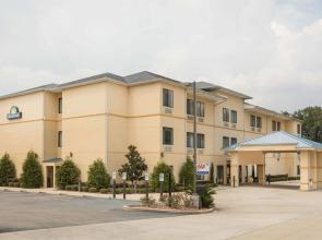Days Inn by Wyndham Semmes/Mobile