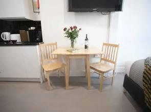 Wonderful Studio Sleeps 2