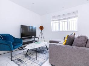 Stylish Three-bed Flat in Marylebone