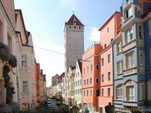 Orphee - Kleines Haus