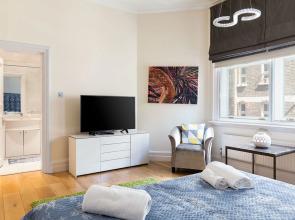 5-bedroom next to Selfridges