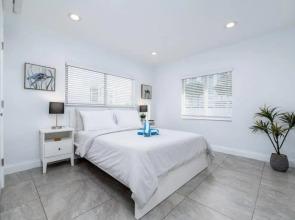 Bayshore Breeze 9 - Fort Lauderdale Beach