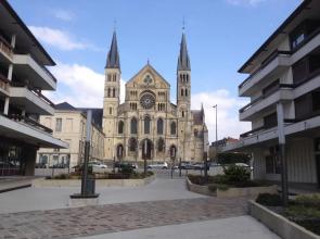 BedinReims "blue bottle" free parking and wifi free ideal 5 à 9 Adultes