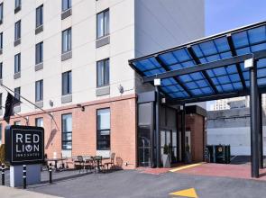 Red Lion Inn and Suites Brooklyn