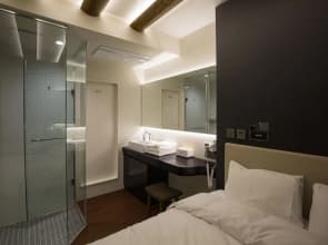 Capsule Hotel 'Darakhyu' T1
