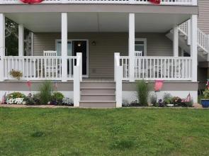 2729 Willow Ave. 3 Bedroom Condo