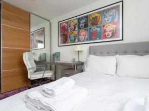 The Hayes Place Lodge