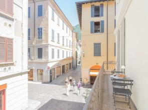 Via Indipendenza 45 in Como