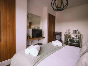 Haven House Rooms, Barry