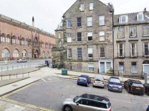 Elegant Central Street Studio