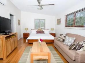 Lilypad Luxury Cabins