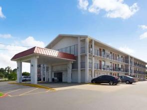 Motel 6 Mobile, AL – Airport Blvd