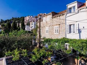 Holiday Home Avantgarde