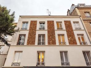 Modern and Intimate Apartment 2 Mins From the Metro