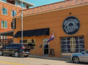 FRONTDESK Sky on Main Apts Downtown Kansas City