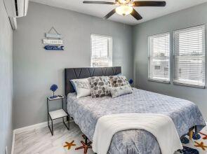 Central Daytona Beach Apt < 1 Mi To Beach St!