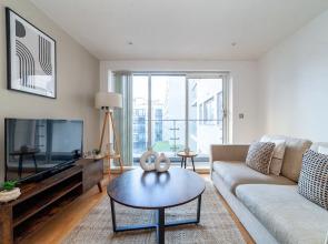 The London Bridge Collection