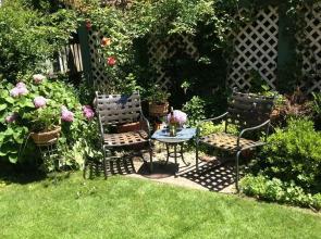 Architectural 1BR in Lincoln Park by Sonder