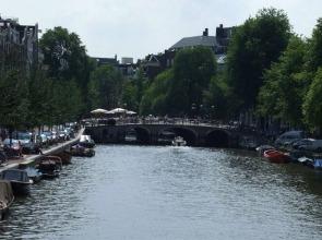 Chariot Amsterdam Apartment