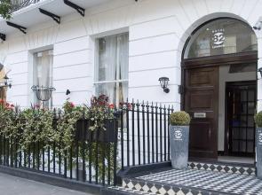 Hotel 82 London