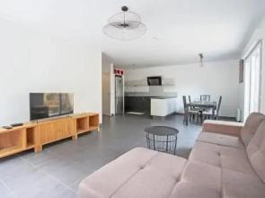 Le P'tit Rimbaud, 6 Pers, parking privé, jardin,wifi