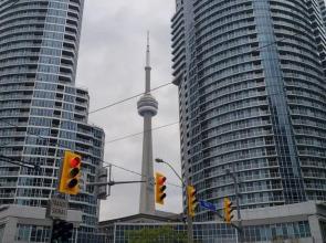 Chic 1 Bed in Heart of Downtown Toronto