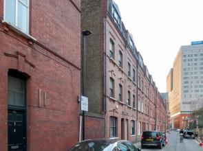 Sidney Street - Deluxe Guest Room