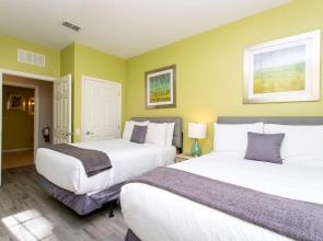 Magnificent 2 Bedroom Apartment Vista Cay Resort 107