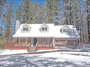 3565 Needle Peak By Redawning