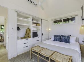 Hale Nanea 1 Bedroom Home by RedAwning