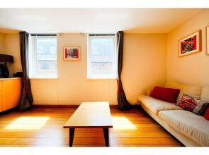 Spacious & Chic Central London Flat for 4