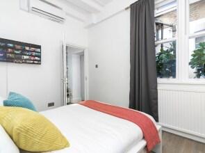 2 Bedrooms Apartment in Central London