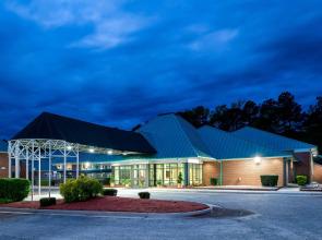 Days Inn by Wyndham Petersburg/South Fort Lee