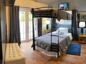 OASIS ON THE RIVER 3BR 2 5 BA - Pool