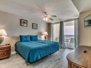 Crescent Shores N - 702 Apartment 3