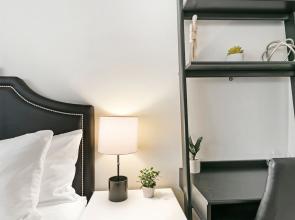 Studio in the Heart of Lakeview