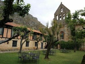 Posada Santa Maria La Real