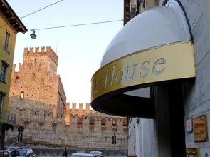 Aparthotel Verona House