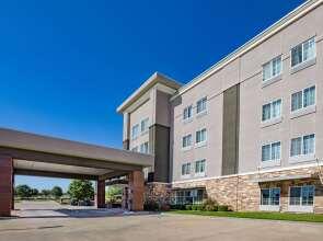 La Quinta Inn & Suites by Wyndham Tulsa - Catoosa Route 66