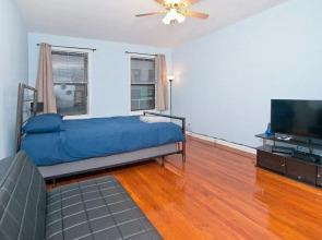 Lovely Studio on Upper East Side