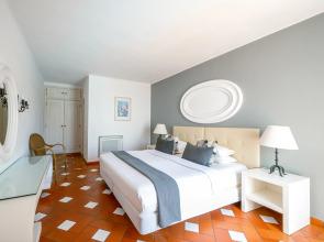 Baluarte da Vila Apartments