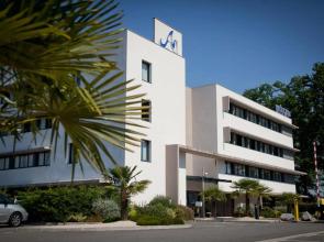 B&B HOTEL PAU Zénith