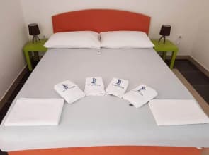 Apartment Misel With Bedrooms With Terrace and sea View