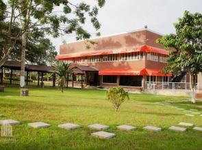 Eagles Nest In. Hotel