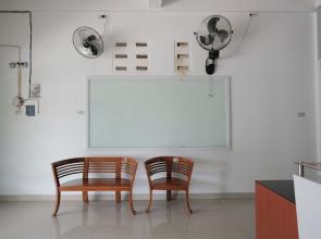 Reddoorz Syariah Near Malahayati University Lampung