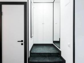 Apartments on Malaya Sadovaya Street