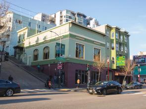 Green Tortoise Hostel